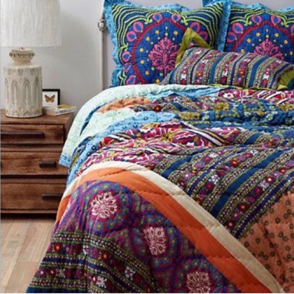 Anthropologie Full Quilt Wildfield and 2 Euro Shams